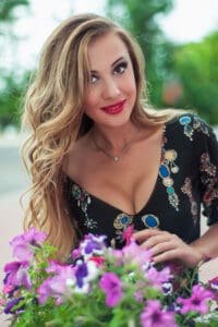 Looking For A Russian or Ukrainian Bride? Show Her Your For Real 3 Pretty Ukrainian girl